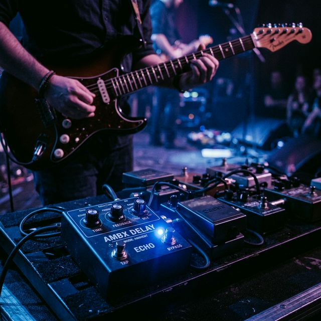 Boss RC-5 Loop Station Review: The Best All-Rounder Looper Pedal?